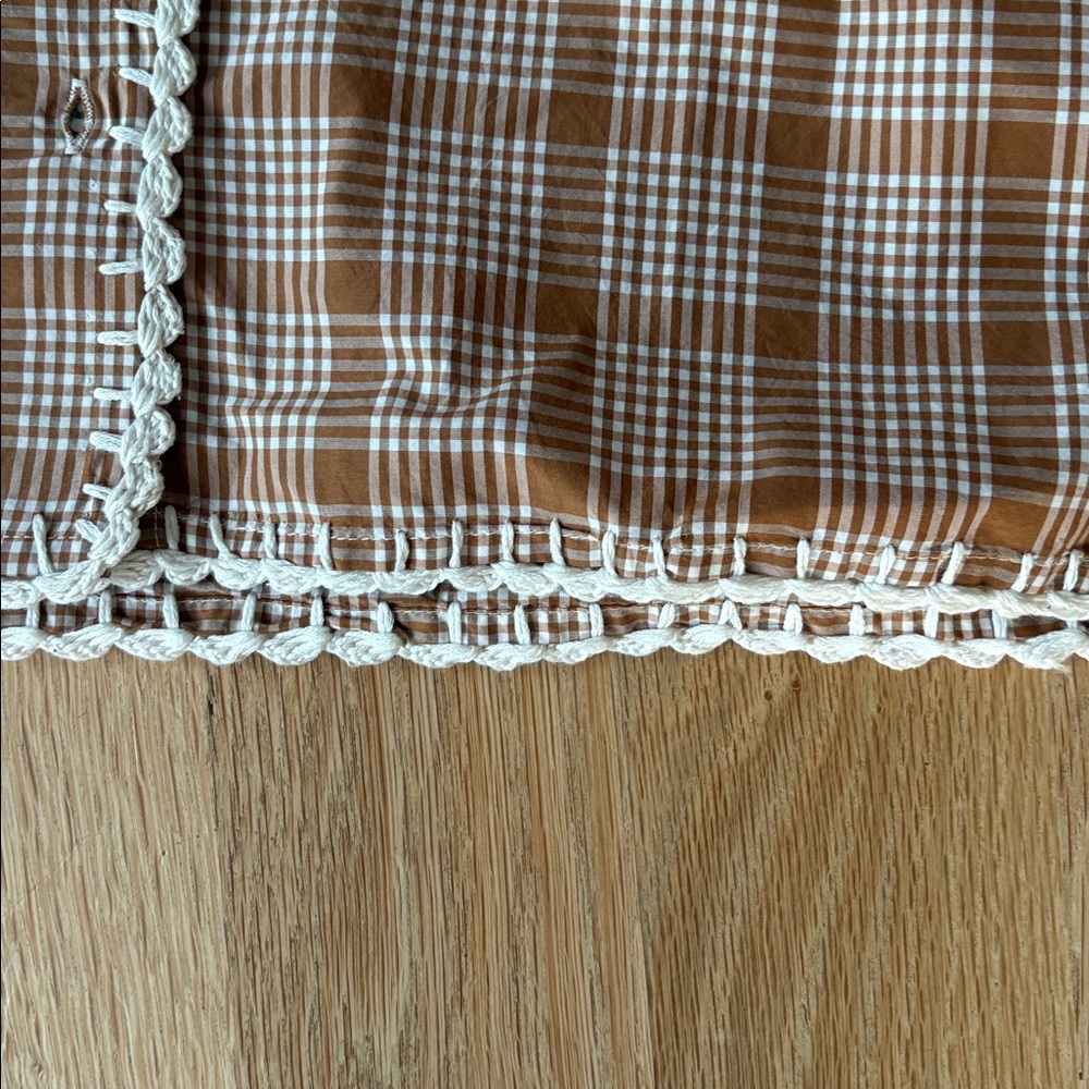 Checked Lace-Trim Puff Sleeve Top - Tan - Picture 5 of 8